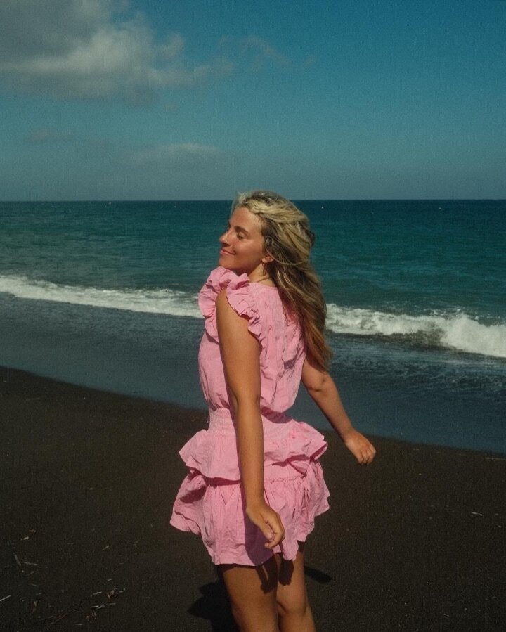 9FF9FE2A-1884-4F3E-8783-4A1EAA84EB63