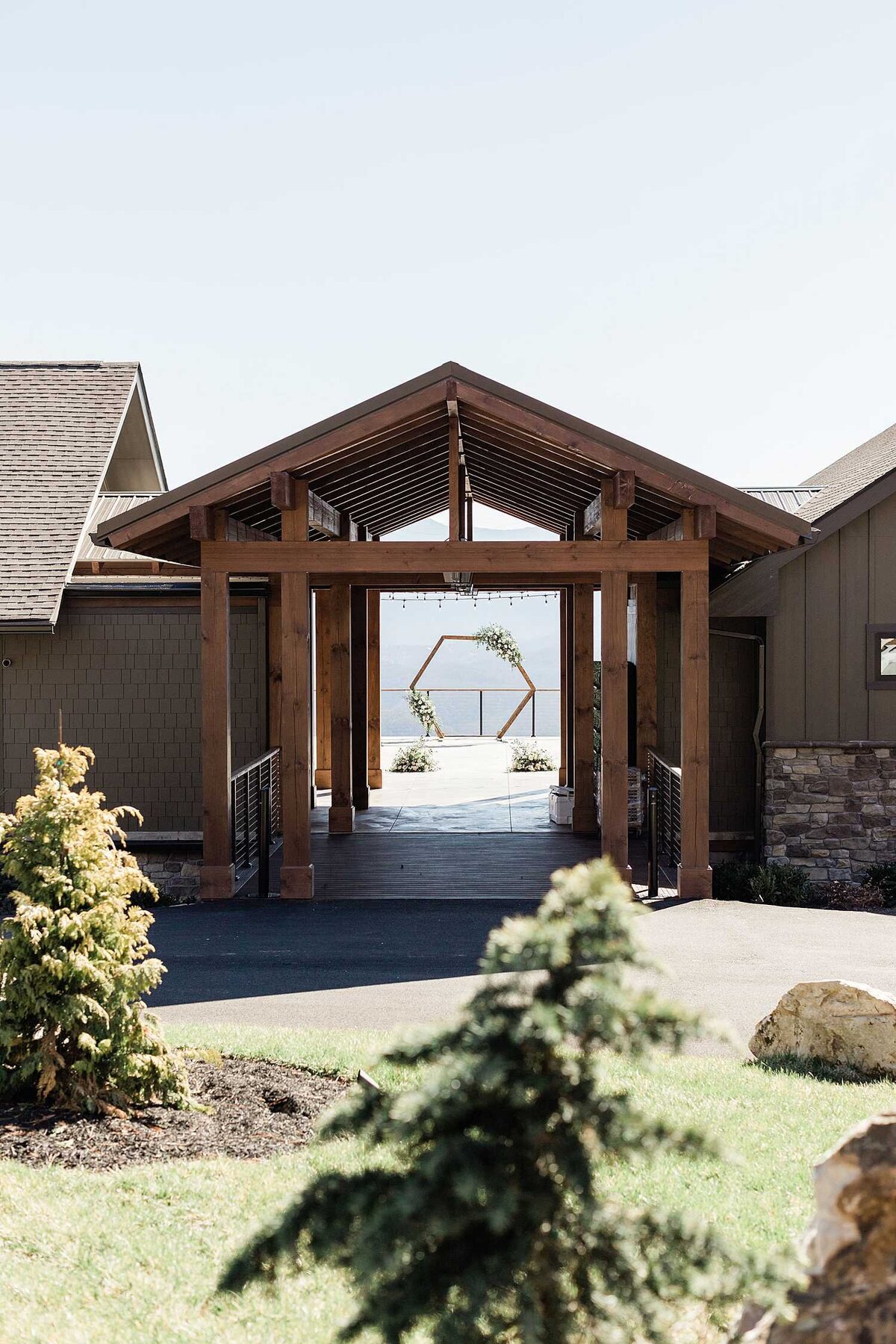 trillium-gatlinburg-pigeon-forge-tennesse-destination-wedding-venues