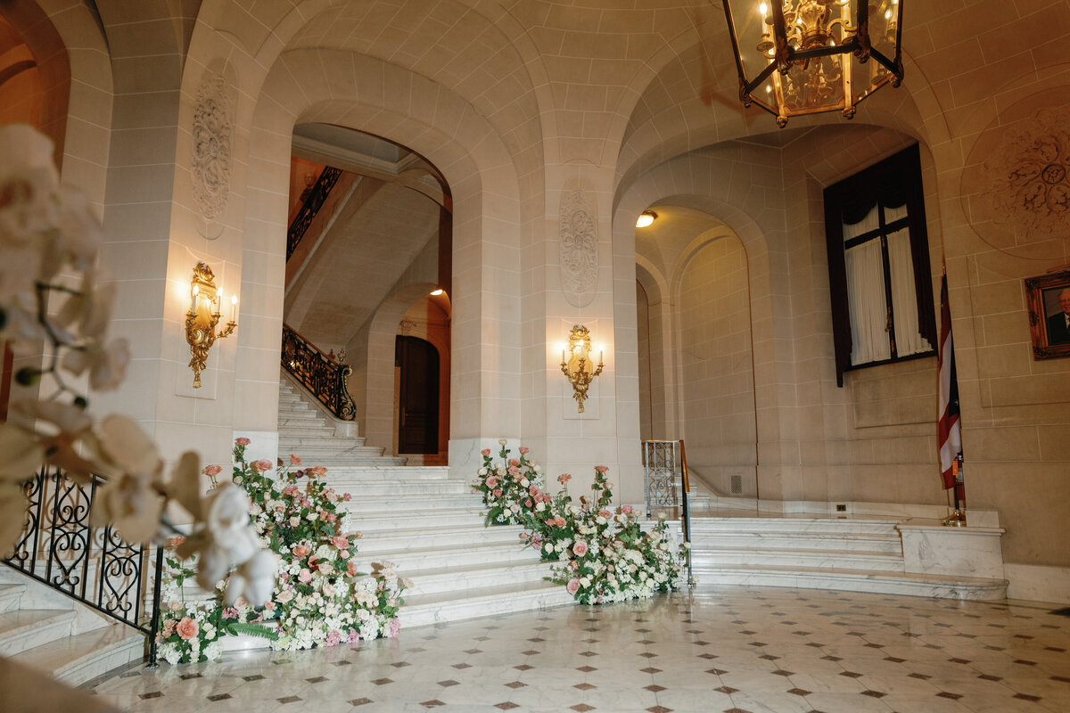 perry-belmont-house-wedding-fall-entrance-ideas