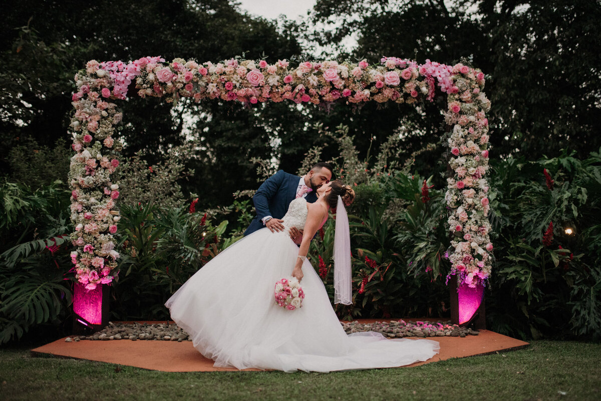 Yunaleth-y-Allan-Costa-Rica-Luxury-Wedding-Planner-17