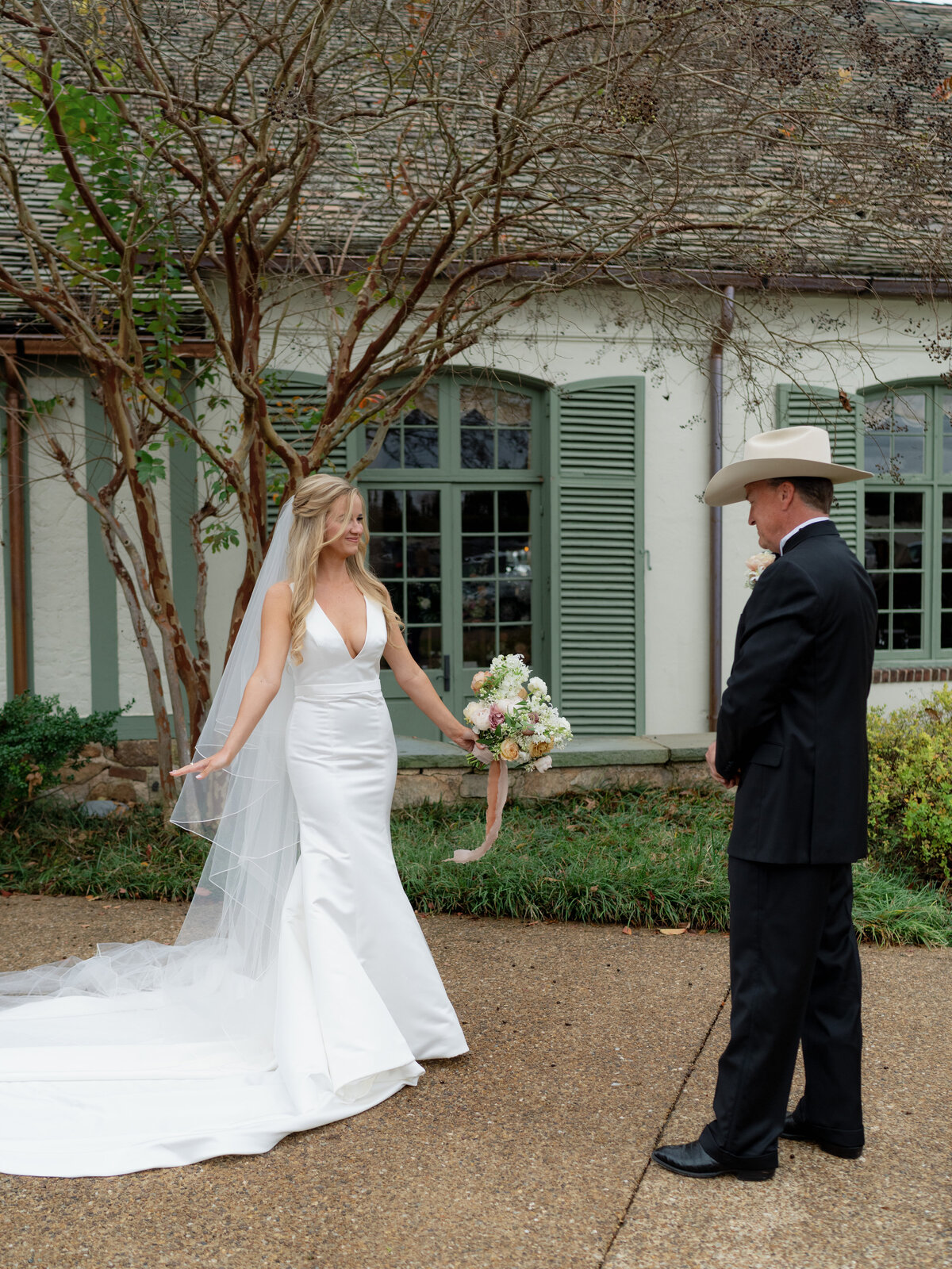 Whitney Bowman Events Knoxville Tennessee Wedding Planner Planning Destination Southern Weddings Florida 30A Alabama Luxury Event Destination Weddings MaggieSpencerWedding_Knoxville_2022_@benfinch_FinchPhoto-172