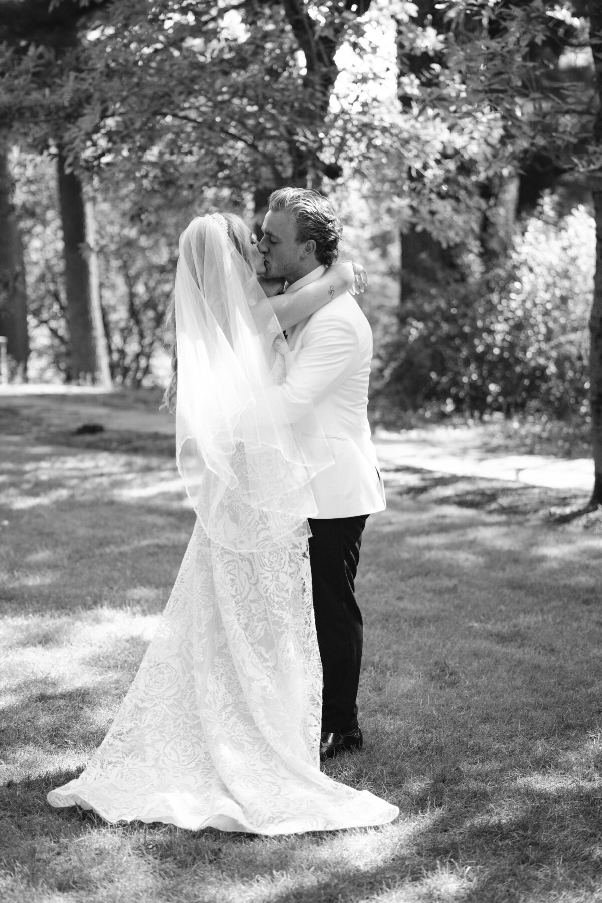 Michelle & Michael - Skylands Manor Ringwood Frungillos - Previews 067