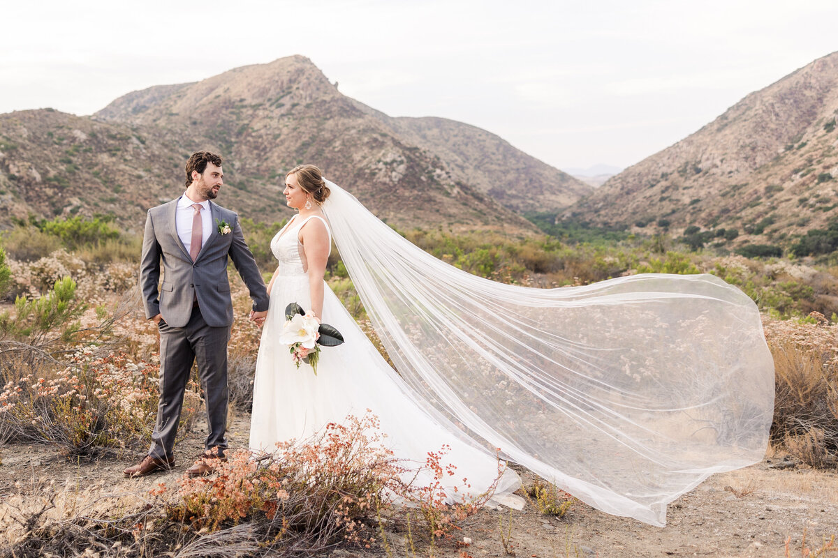 mission-trails-bride-and-groom-san-diego