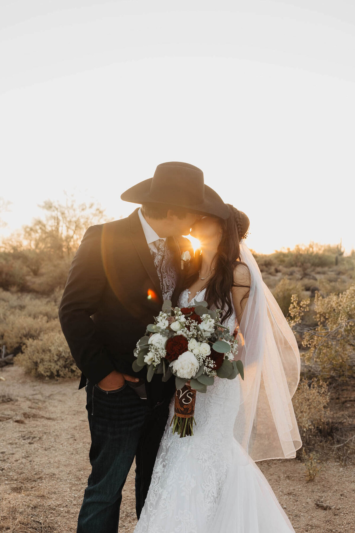 Desert-Foothills-Scottsdale-Barn-Wedding-Arizona-Photographer-Videographer