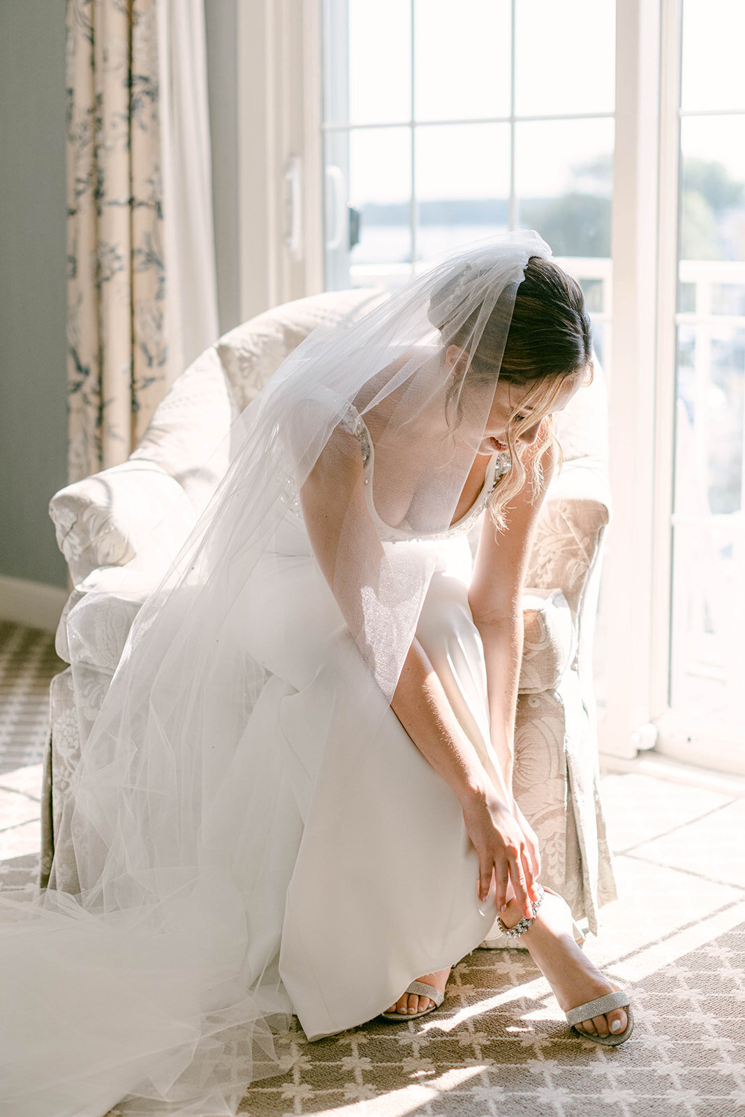 bella-luce-by-michelle-andrea-new-england-photographer-wedding-pinet-family-getting-ready-176