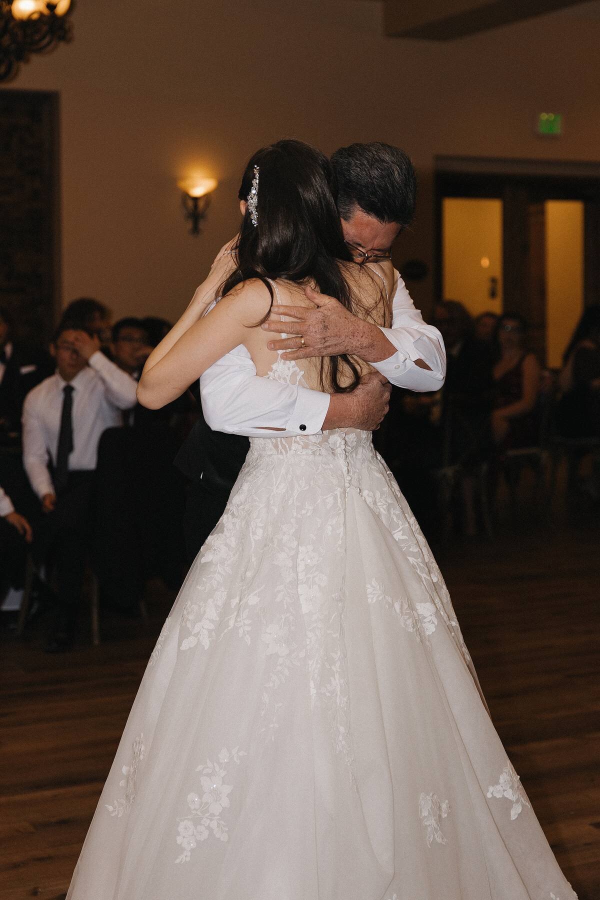 Tessa+GarrettDanceWithDad_Mom-10