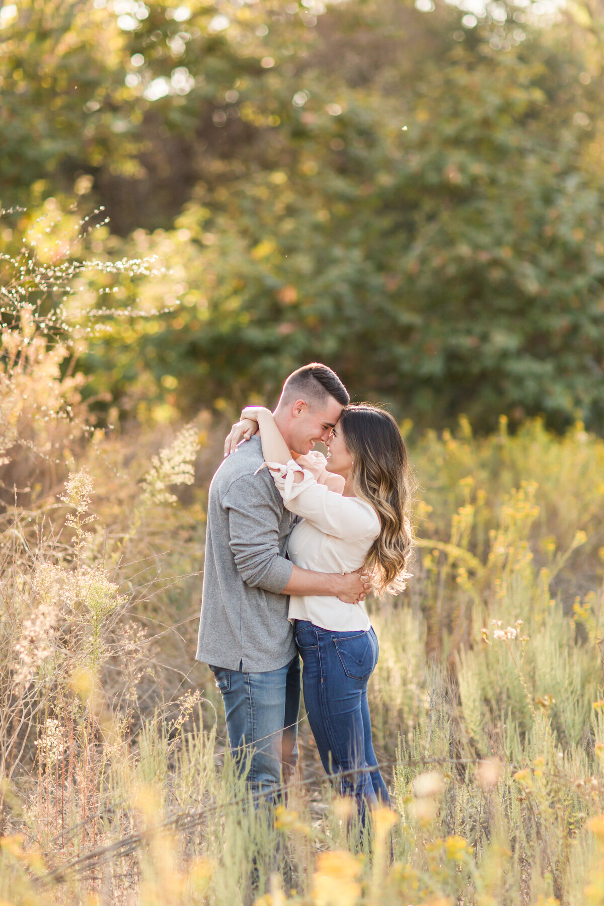 grassy-field-engagement-session-san-diego-4