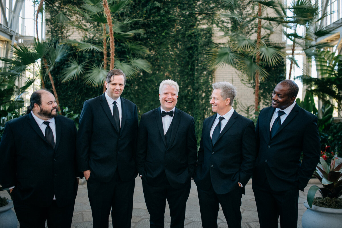 Groom-with-groomsmen