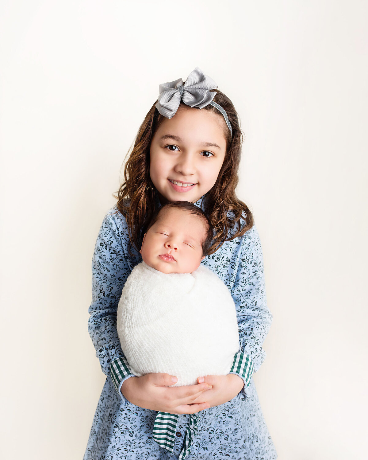 0-n-miami-newborn-siblings-sister-photography-017