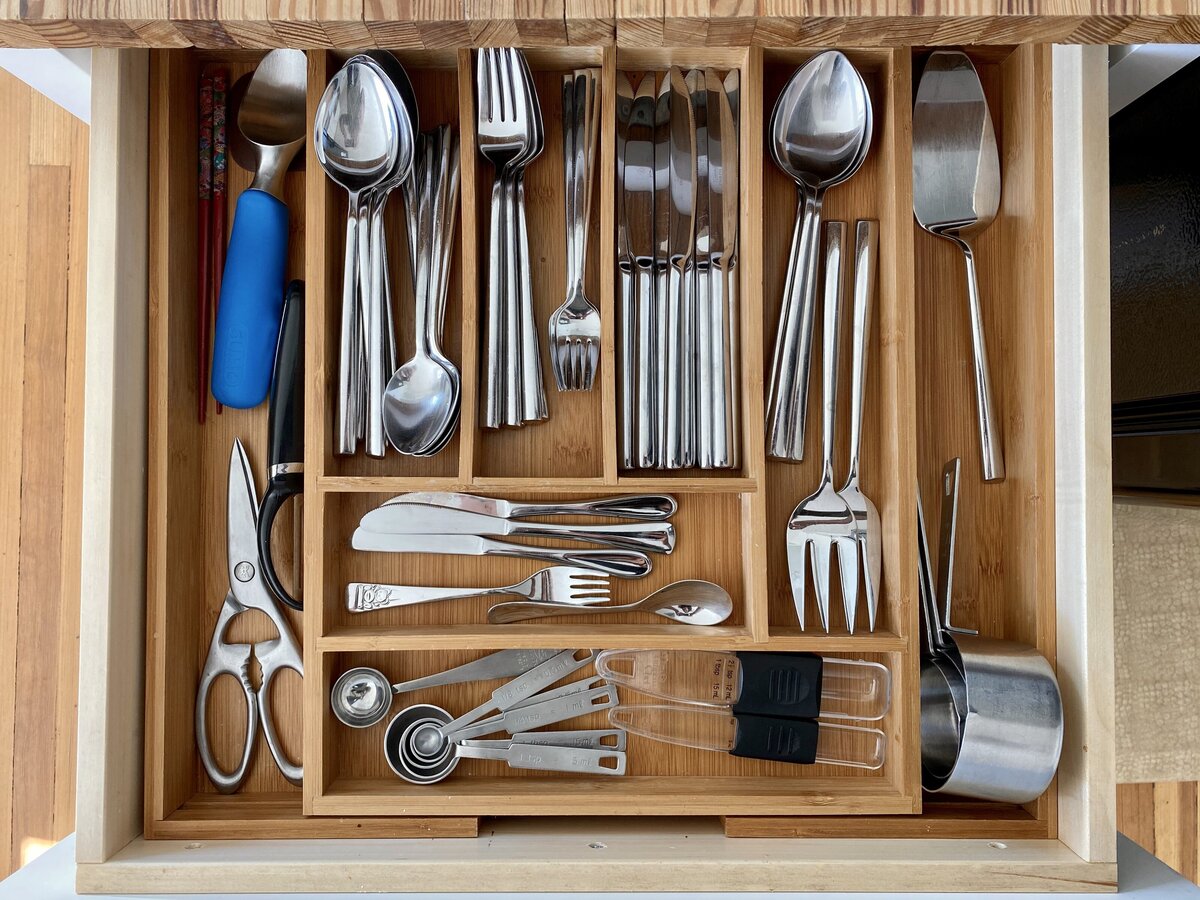 Joyful_Spaces_kitchen_drawer_organization