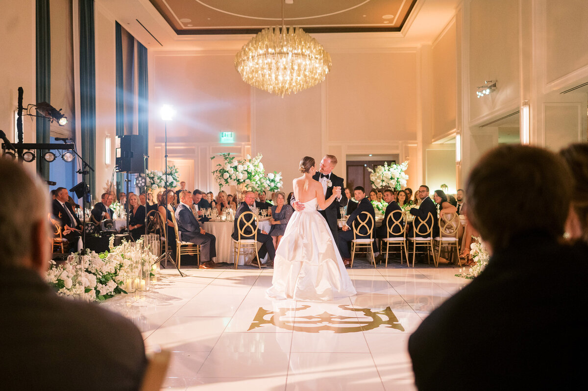 Kate-Murtaugh-Events-Boston-wedding-first-dance