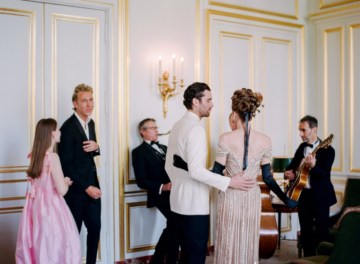 Molly-Carr-Photography-Versailles-Wedding-Photographer-33