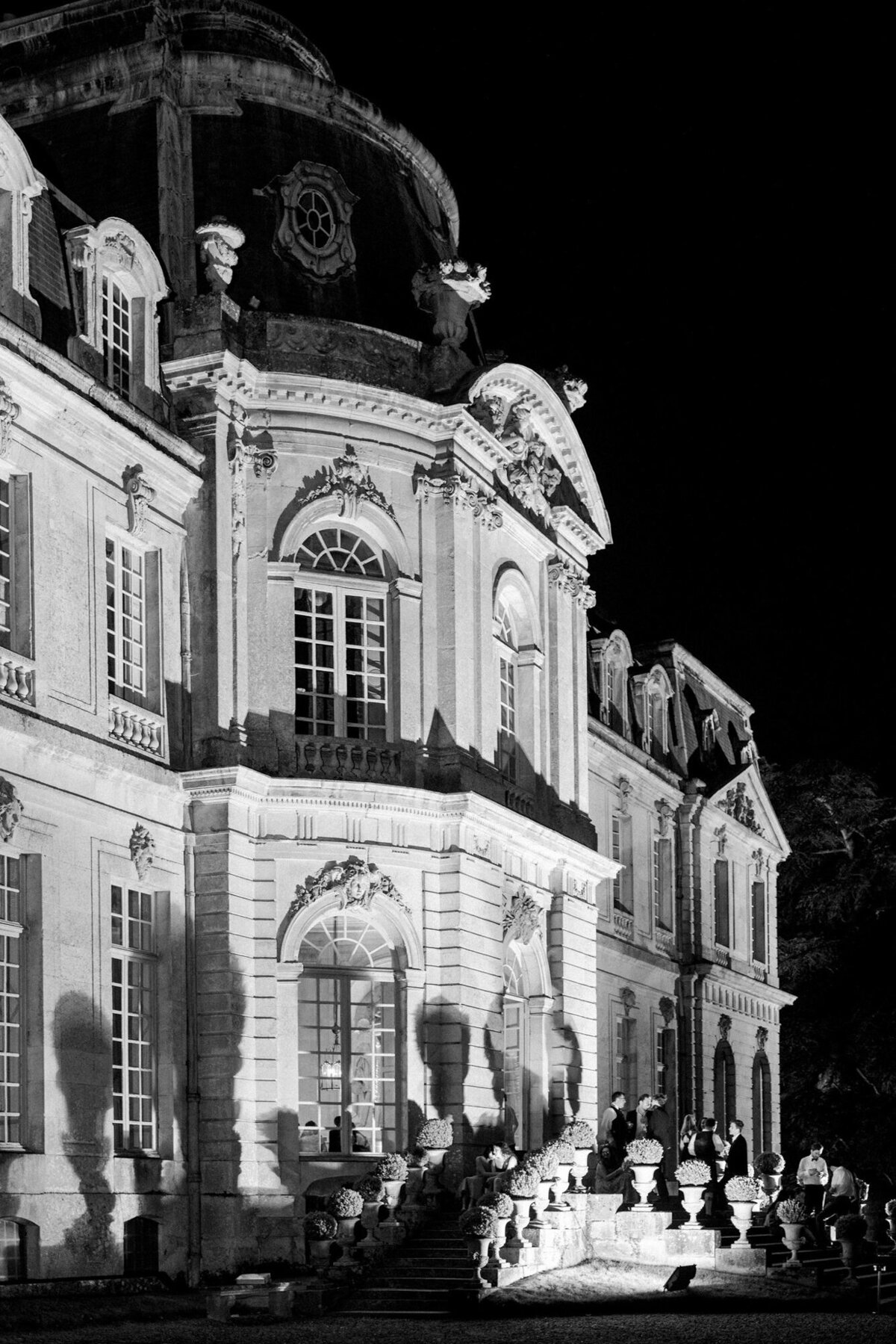 Maïlys Fortune Photography Husband Wife Wedding Weddings Photography France Switzerland Italy Timeless Dreamy Imagery Bilingual French English Destination Weddings Destination Wedding Provence French Riviera Paris Lake Como Tuscany131