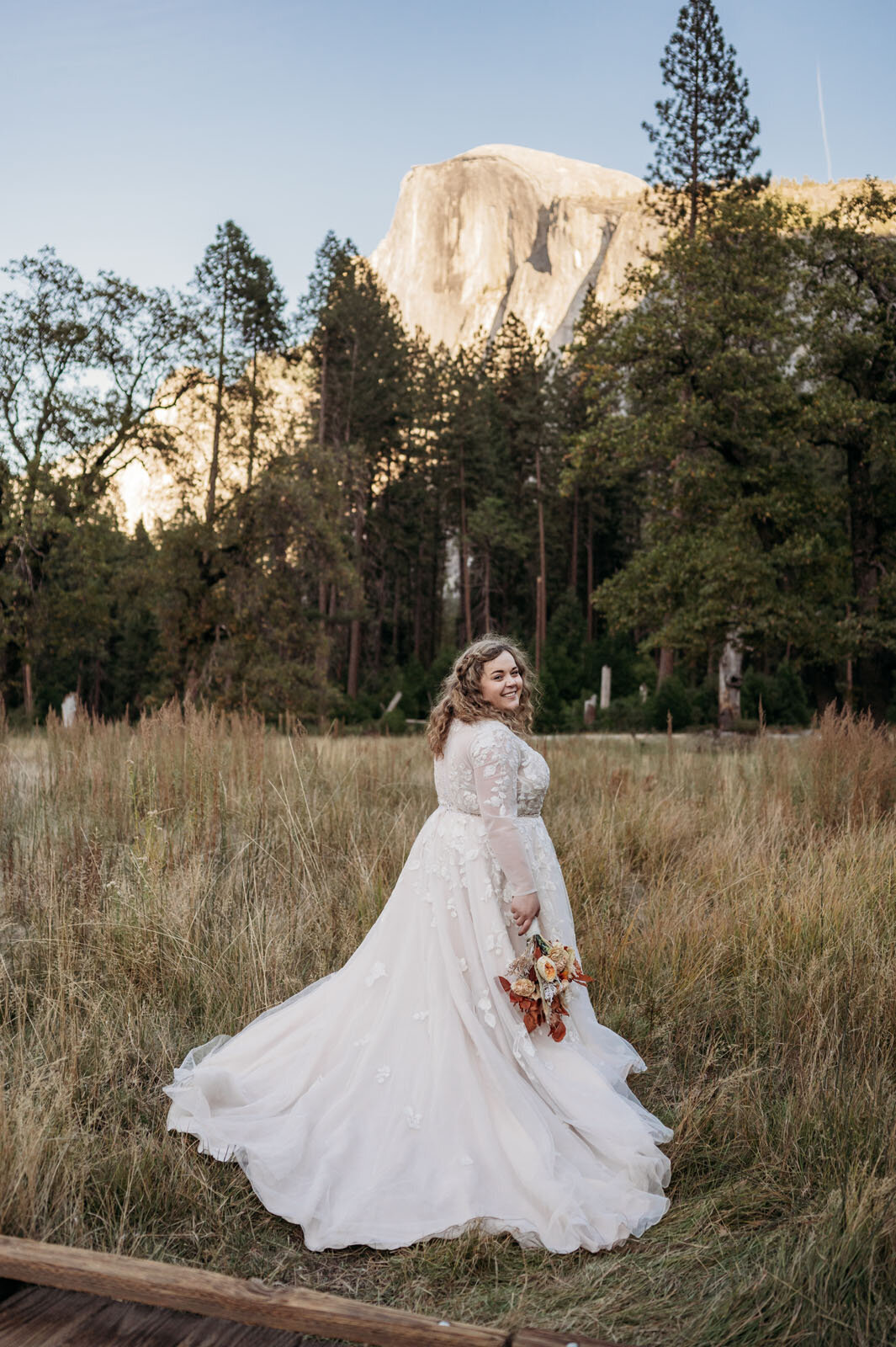 Becca+EliGetMarried-305-meadow by half dome