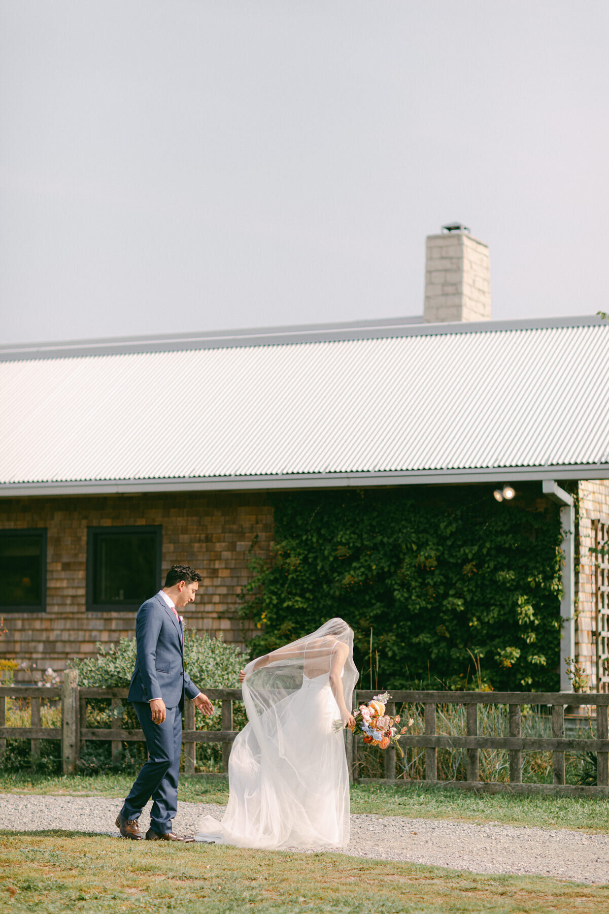 toronto-wedding-photographer-compass-rose-suites-christine-lim-016