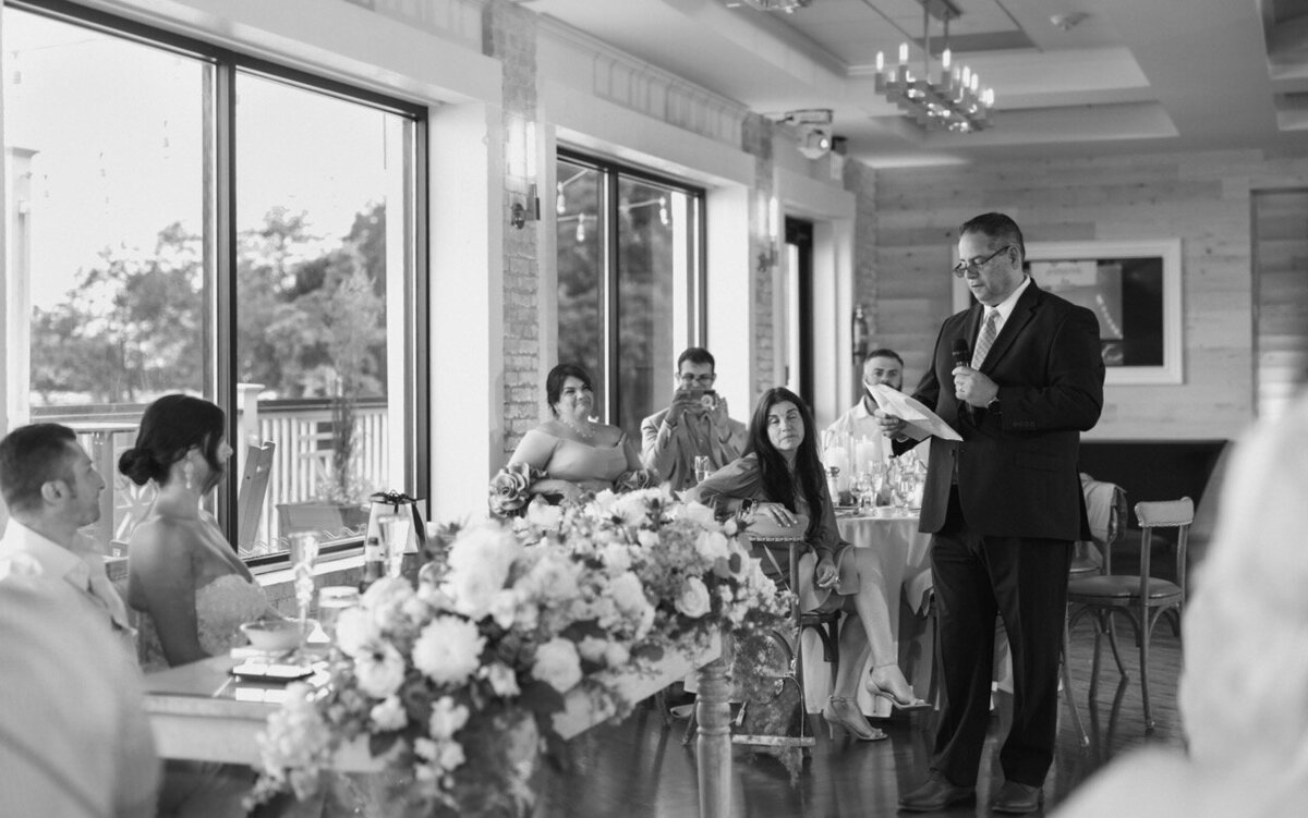JaclynAustinOceanviewofNahantBostonWeddingNewEnglandBostonWeddingPhotographerTruetoColorEditorial22025-30 Large