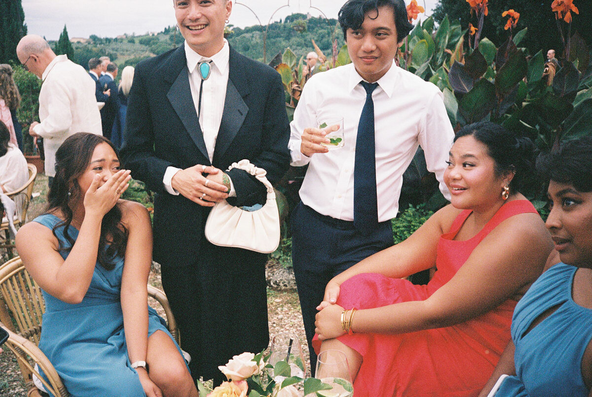wedding-film-photography-guests-at-cocktail-laurianevega