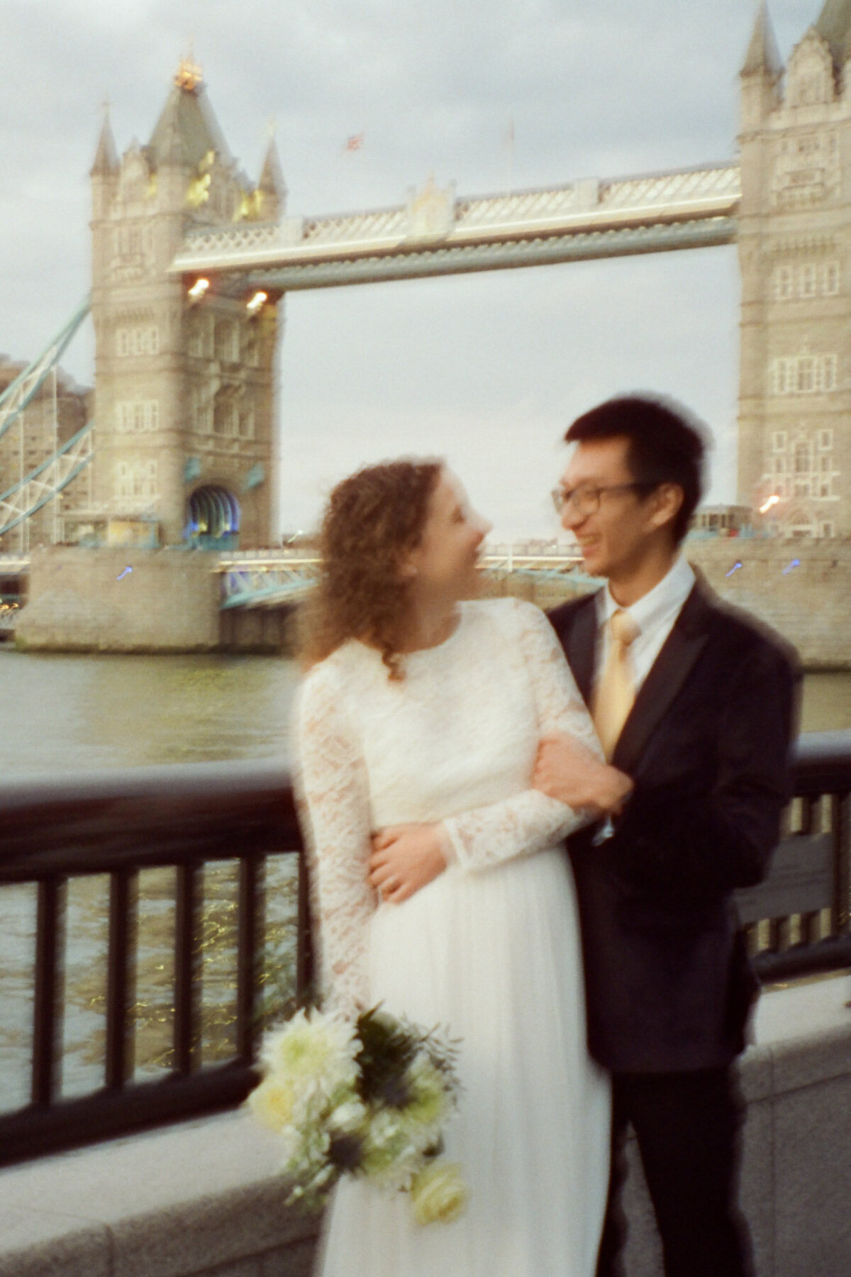 London Elopement Tower Bridge - Stacey Vandas Photography1-2