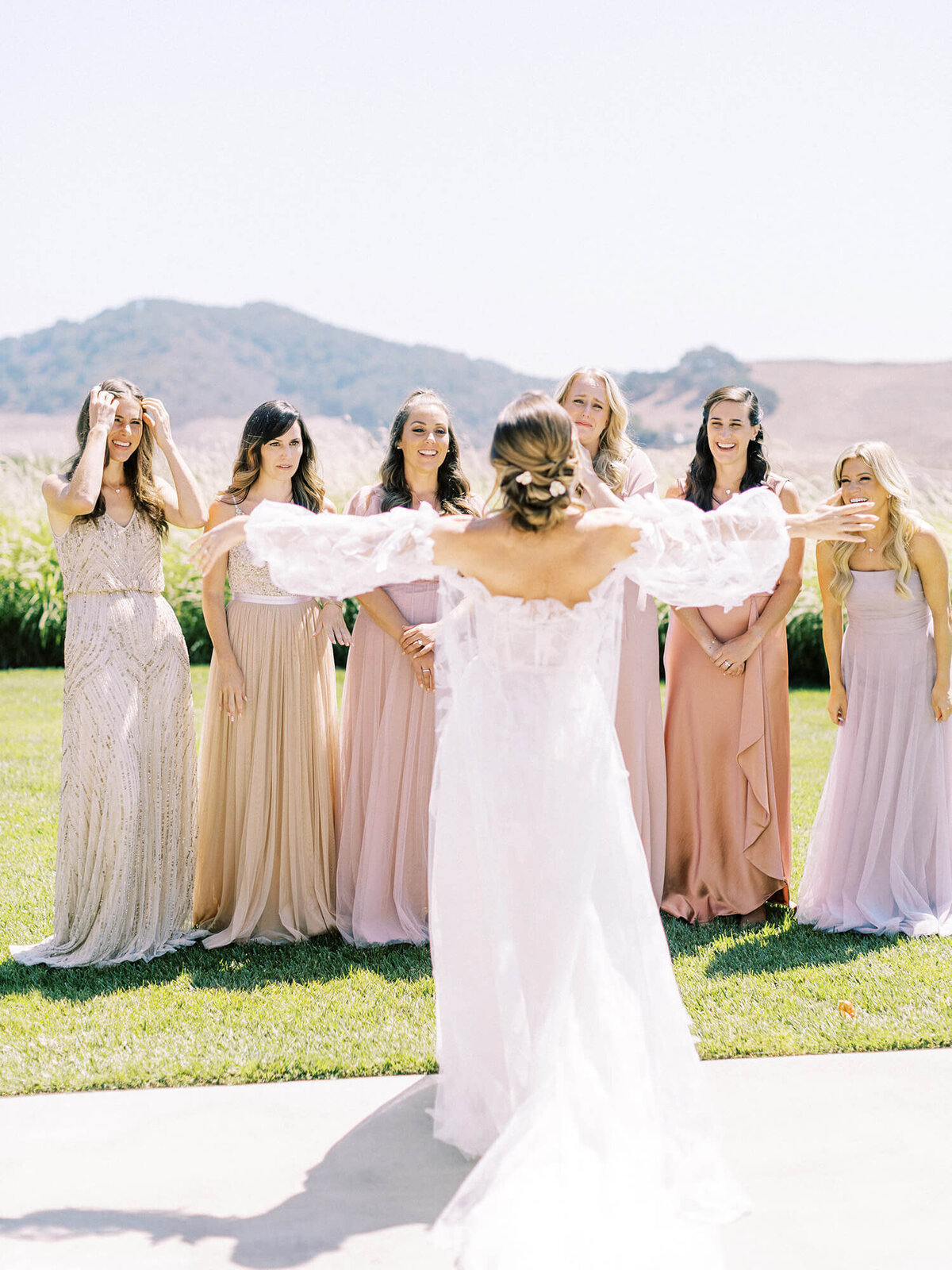 Modern-Fashion-Forward-Greengate-Ranchy-Vineyard-Wedding-Ashley-Ludaescher-Photography-0016