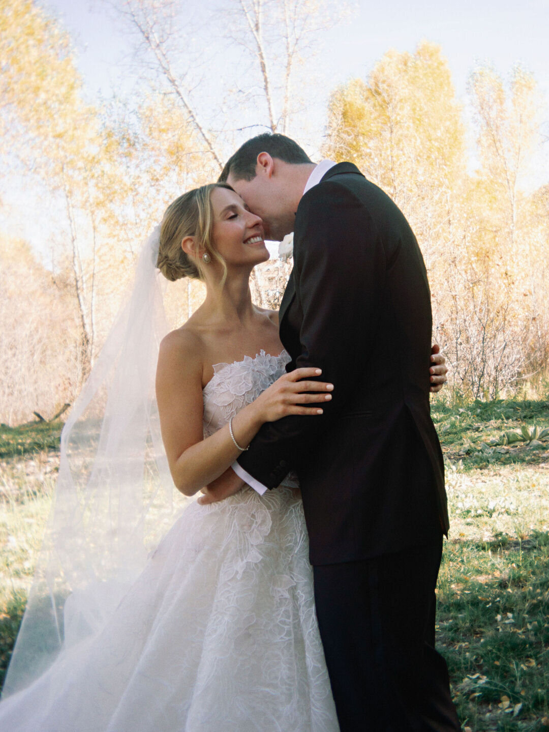 MacRyan-Lodge at Blue Sky Utah Wedding by GoBella44