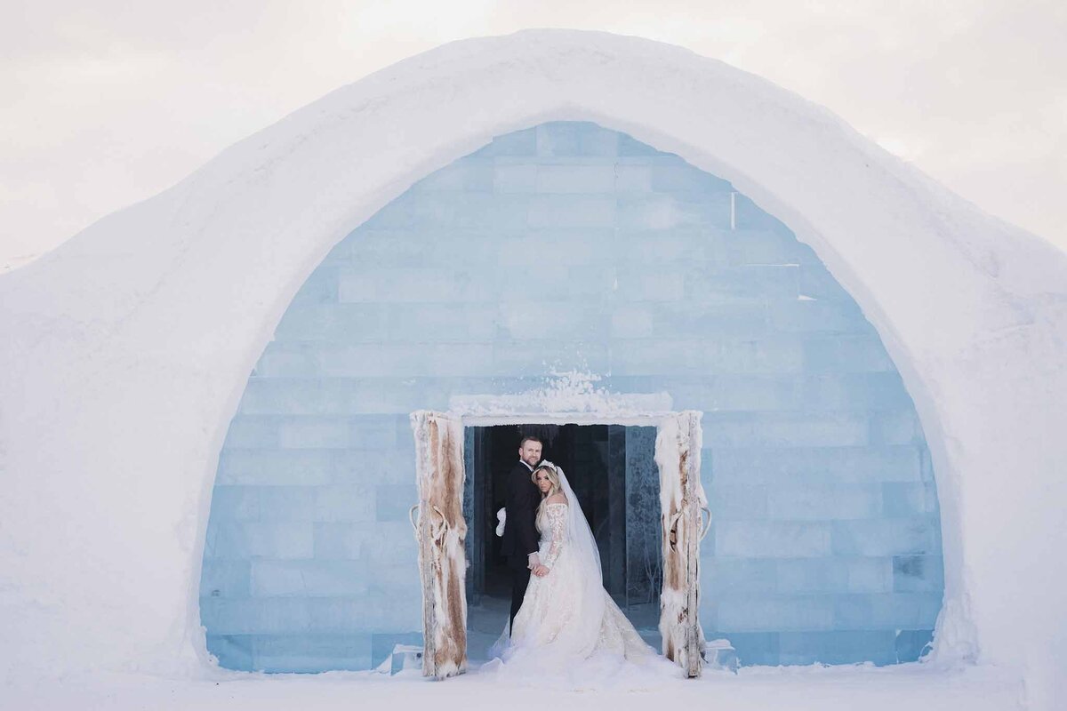 icehotel-weddings-winter-weddings-vinterbröllop-fotograf-kiruna-photographer-wedding-photographer115113