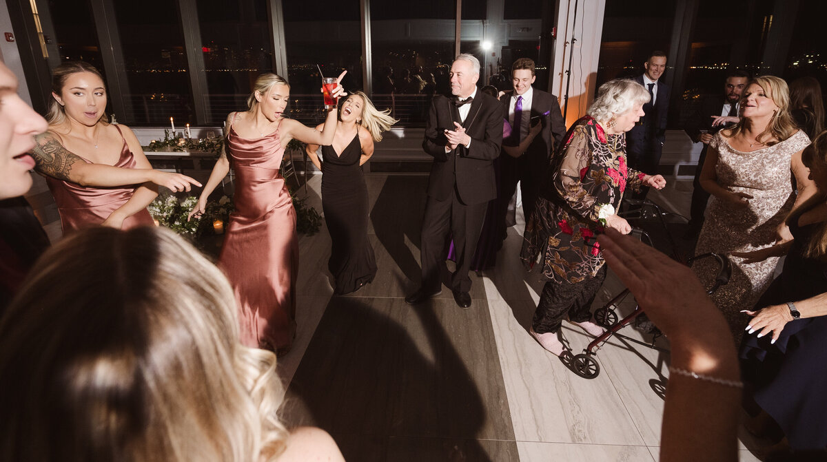 the-hudson-house-jersey-city-wedding-by-suess-moments-nj-photographer--1642
