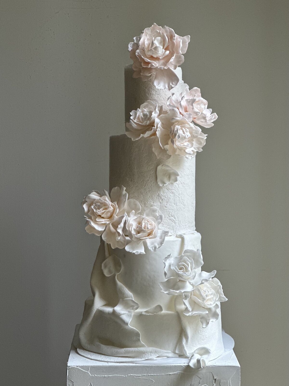 Floral textured wedding cake