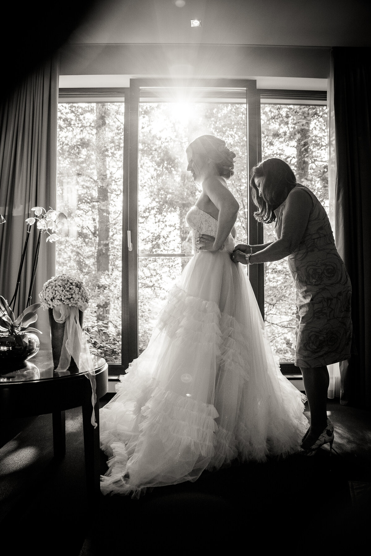 Bride getting ready  for wedding at Burg Schwarzenstein