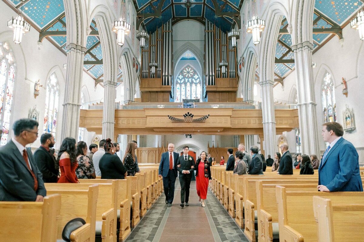 W10-Wedding-St-Michaels-Cathedral-Basilica-Jennifer-and-Anthony-2024-10-19-2500px-1066