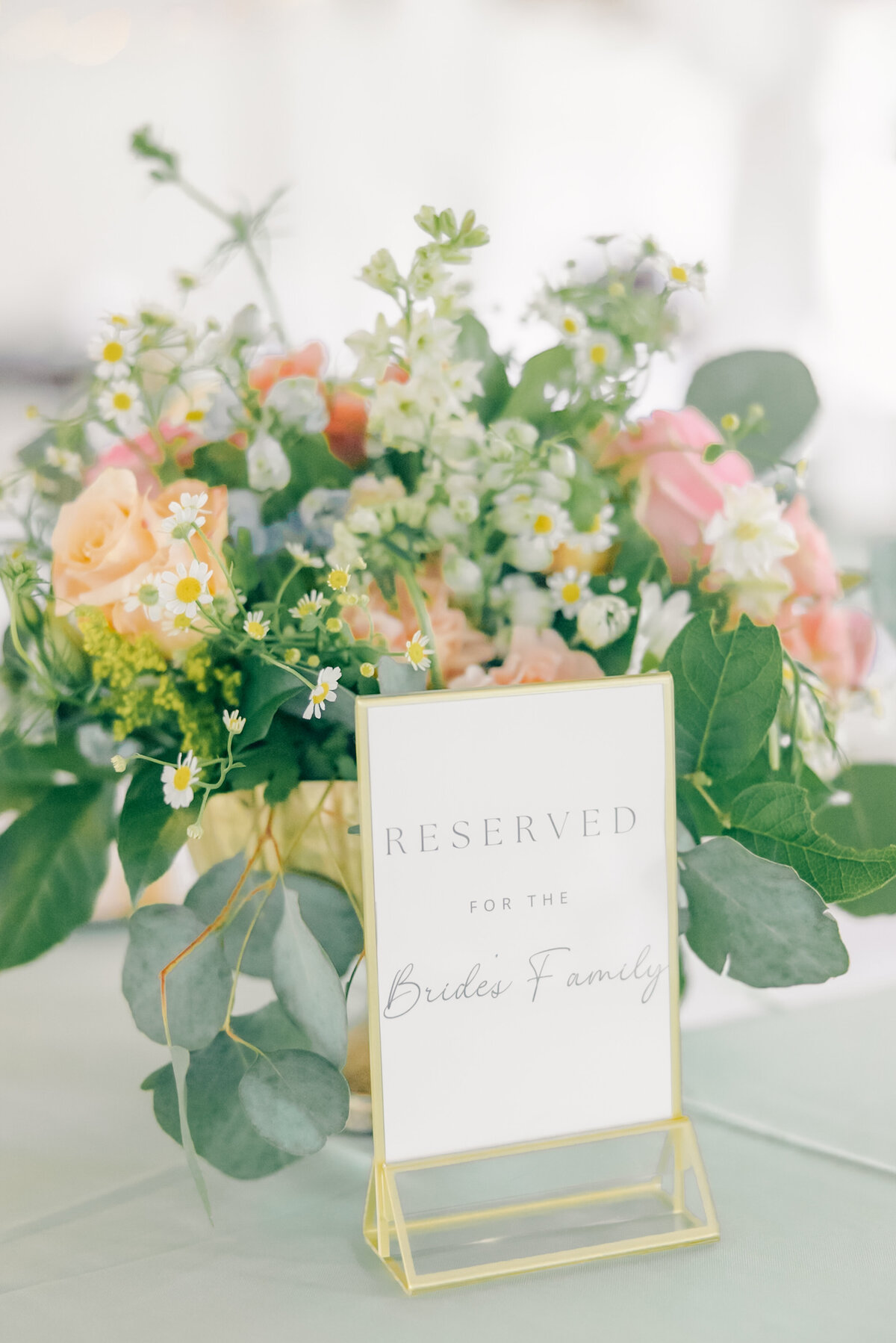 Sneak Peeks Creekside at Colliers End May Wedding | Lauren Elliott Photography | Emily & Kyle Anderson -81