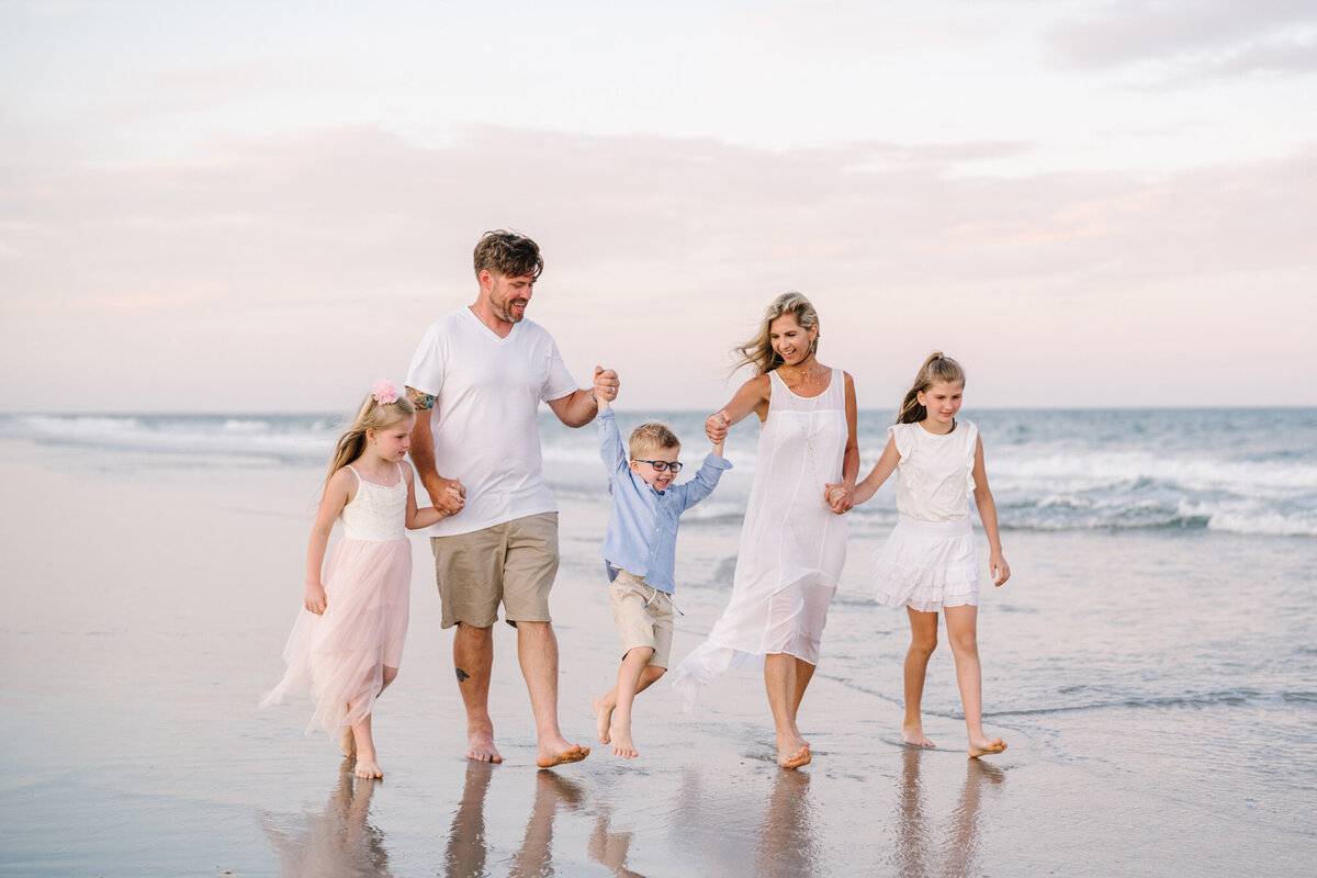 Myrtle Beach Family Photos - by Top Family photographer Pasha Belman