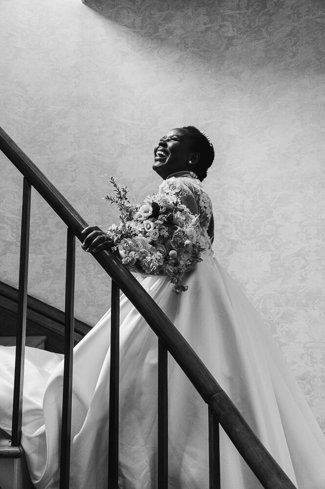 black-and-white-bride-on-stairs-kentucky-photography-1