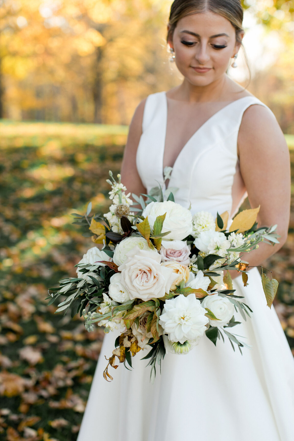 classic-fall-wedding-bouquet-sarah-brehant-events