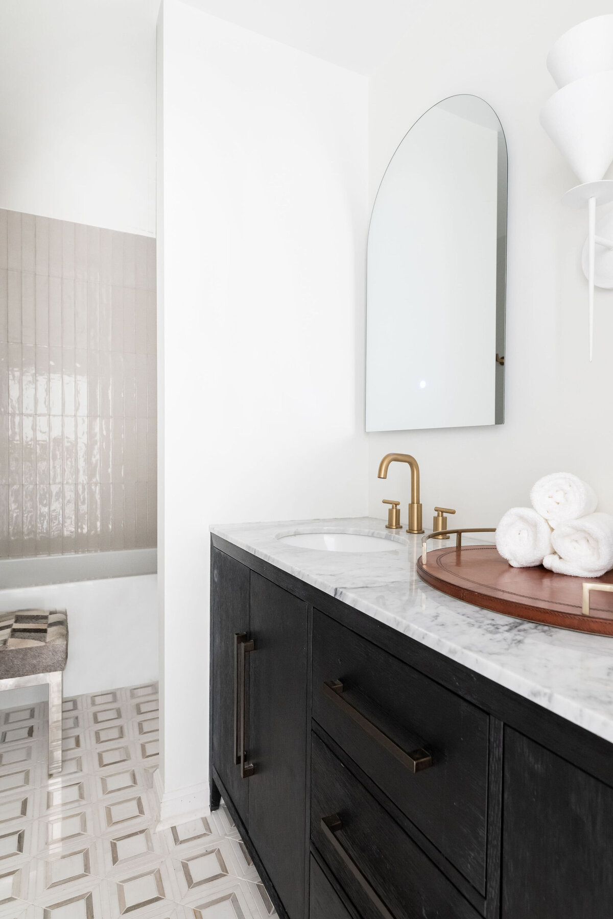 4421BelmontParkTerrace-54