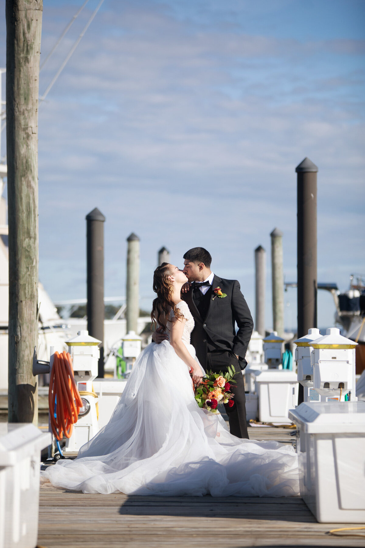 best afforadable elopement and wedding photographer in new york city and new jersey mamaroneck beach and yacht club ceremony and reception-143