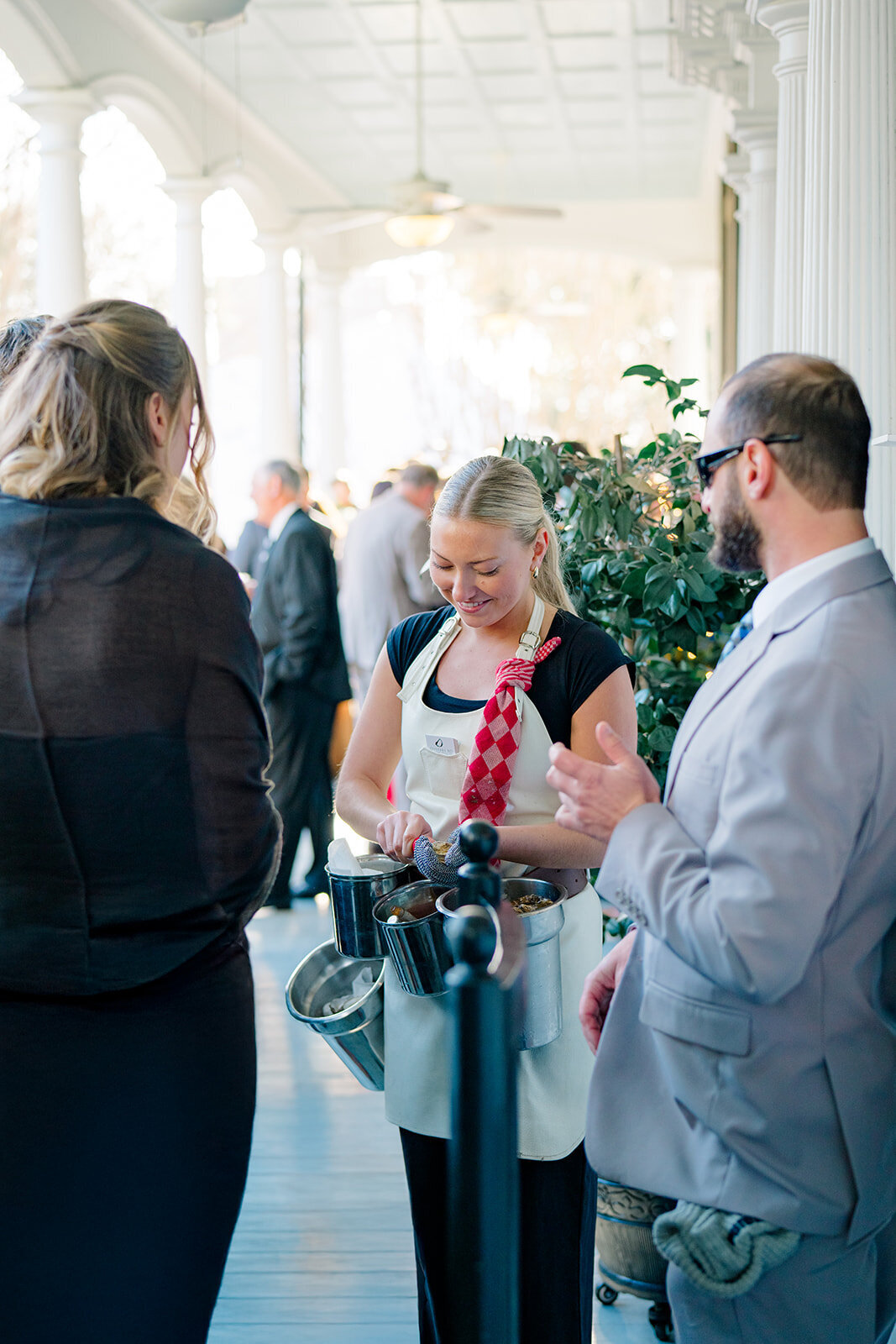 elevated_neutral_tones_governor_thomas_bennett_house_charleston_destination_wedding_photographer_wedding_Kailee_DiMeglio_Photography-1098