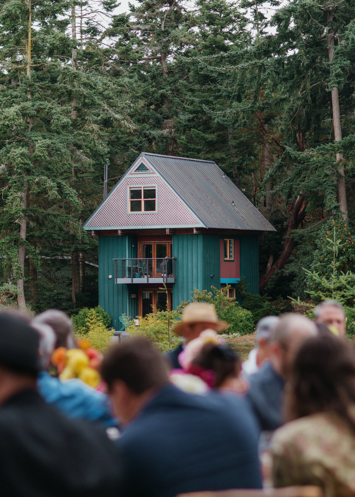 Forest-wedding-venue-Captain-Whidbey-jennifer-moreno-photography-documentary-style-Washington