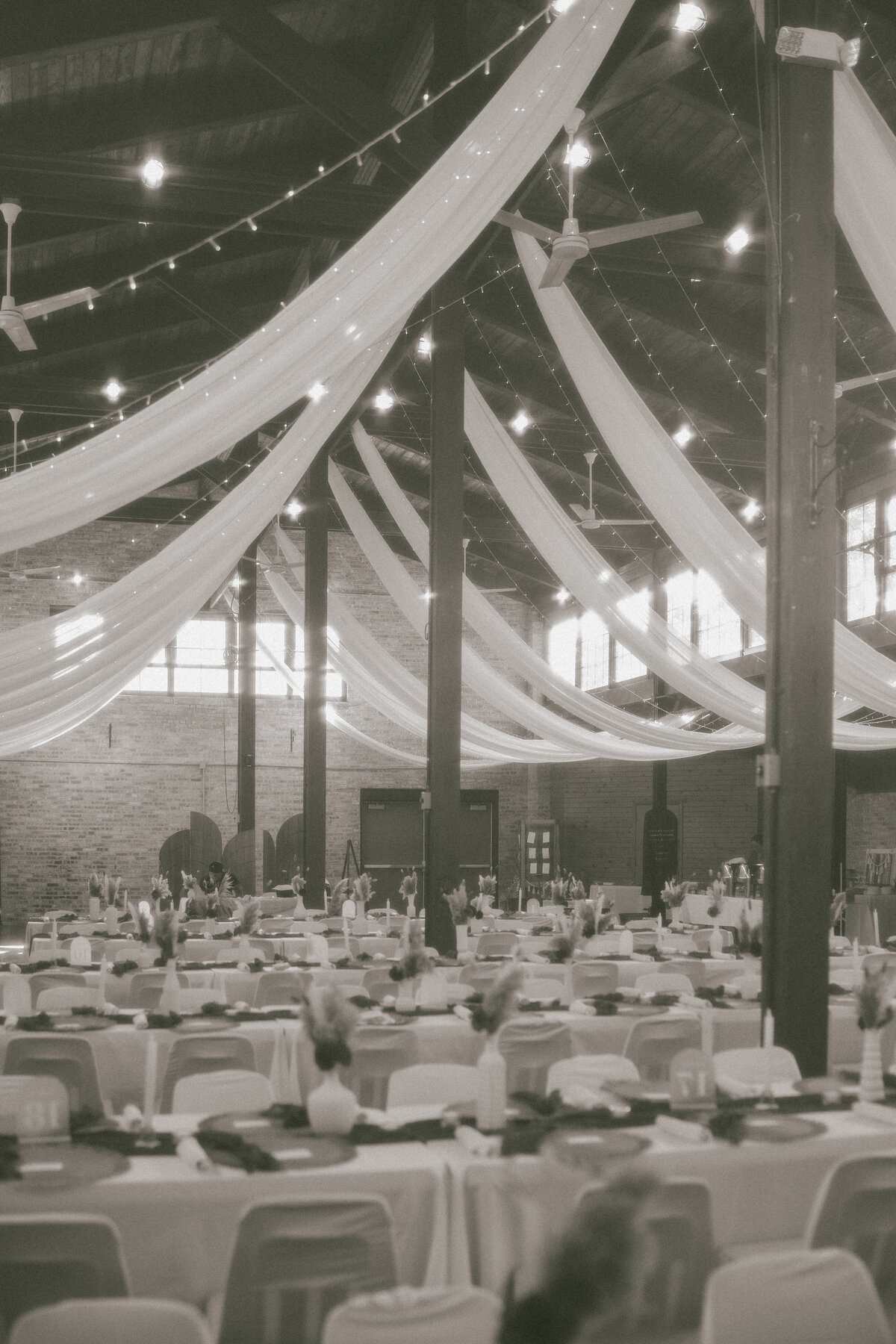 Indiana Wedding Photographer Michigan wedding photographer. midwest wedding photographer. elopement photographer.