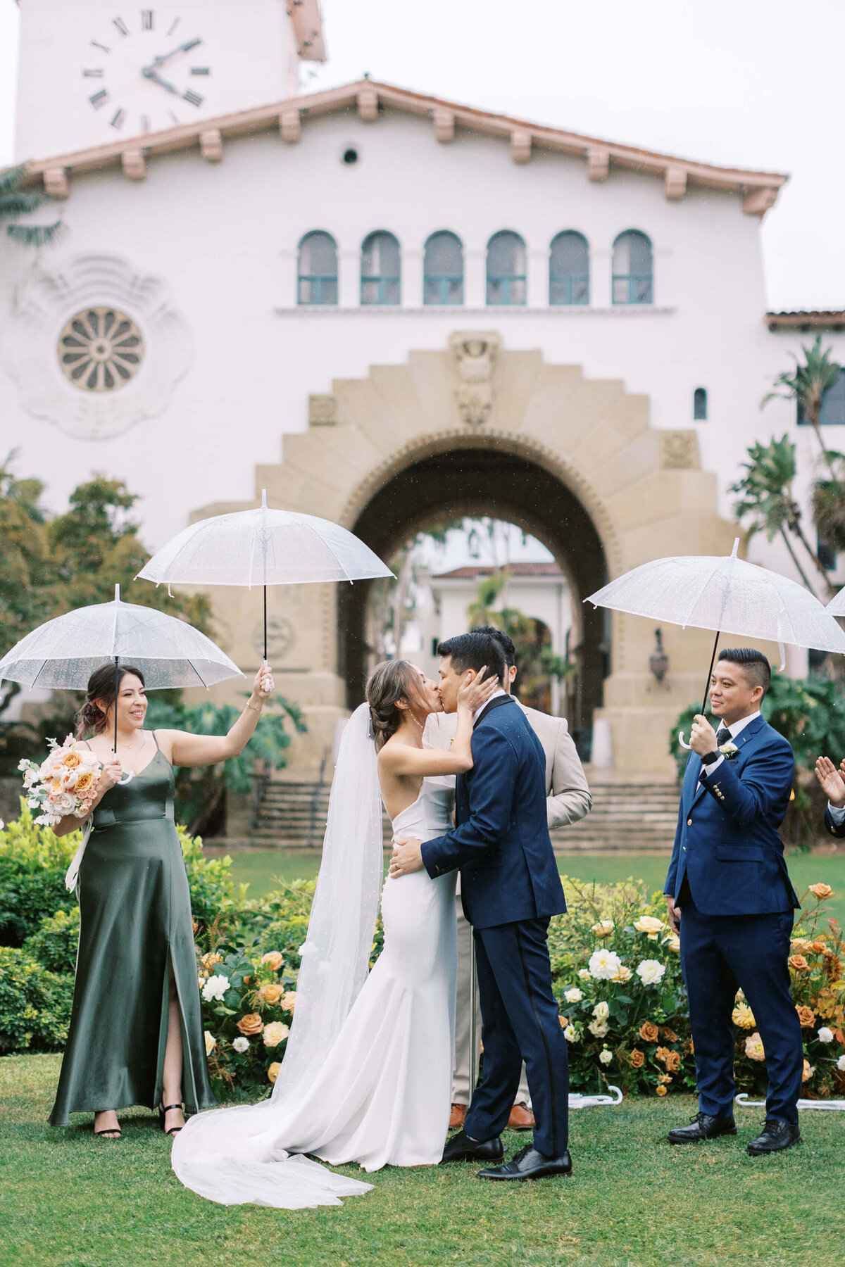 Villa-&-Vine-Wedding_Santa-Barbara-Wedding_Southern-California-Wedding-Photographer_Lisa-Leanne-Photography_64