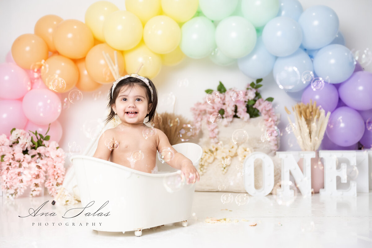 Cake-Smash-Photographer-Edmonton-9