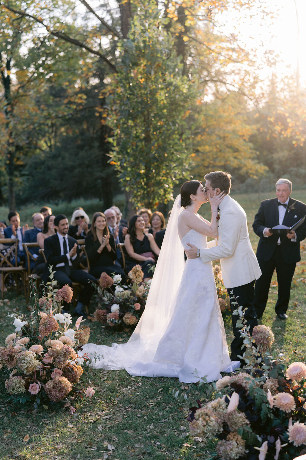 NikkiSanterre_EastCoastLuxuryWeddingPhotographer_CaitieHanrahan_KeswickHallWedding_Jac&Zach-194