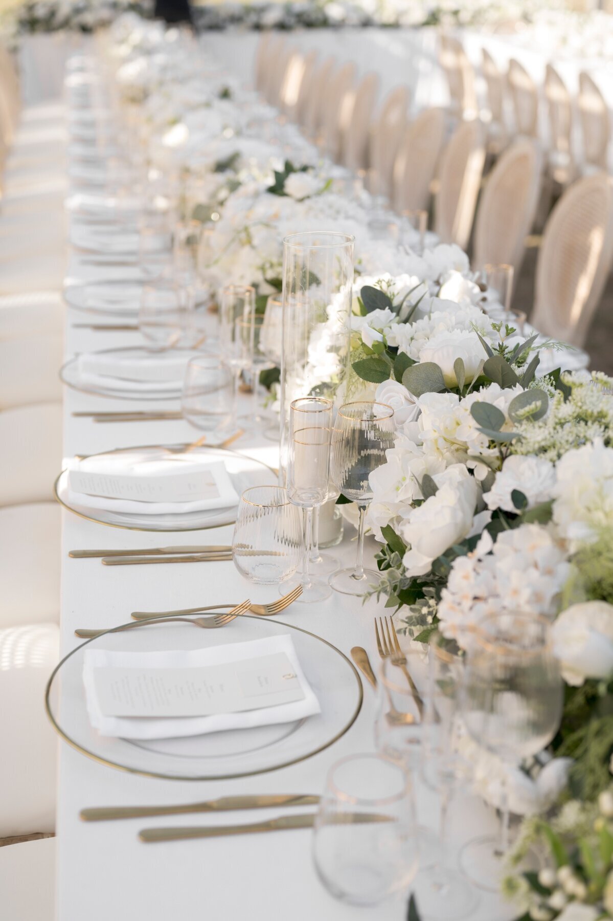 white-wedding-reception