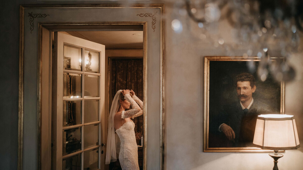 exclusive wedding in tuscany borgo santo pietro bride getting ready 