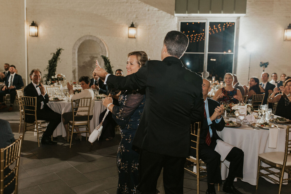 WELLING-FLORES.Wedding.EngineersClub-rcptn-67