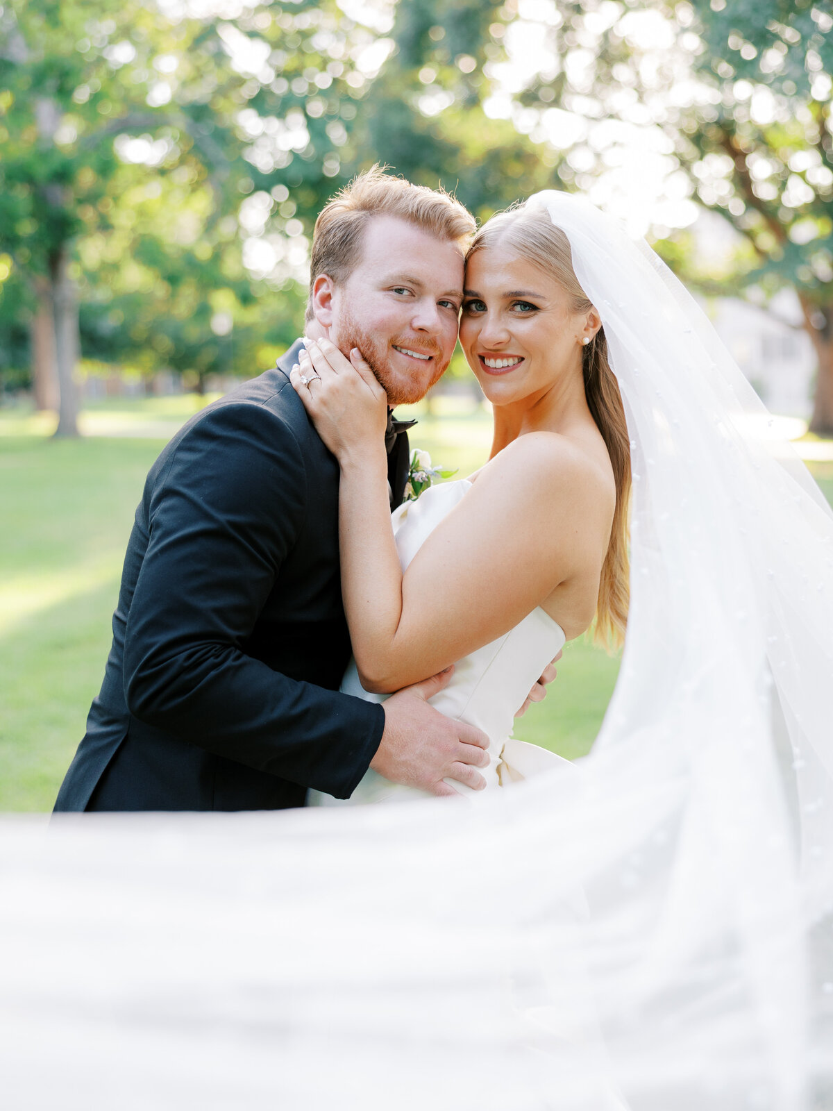 Arkansas Inn at Carnall Hall Wedding | Shalae Byrd-97