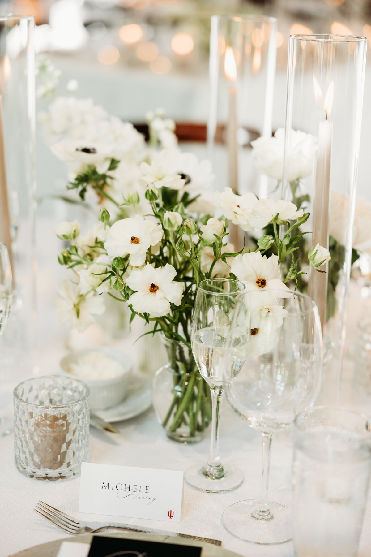 White Wedding Floral ideas