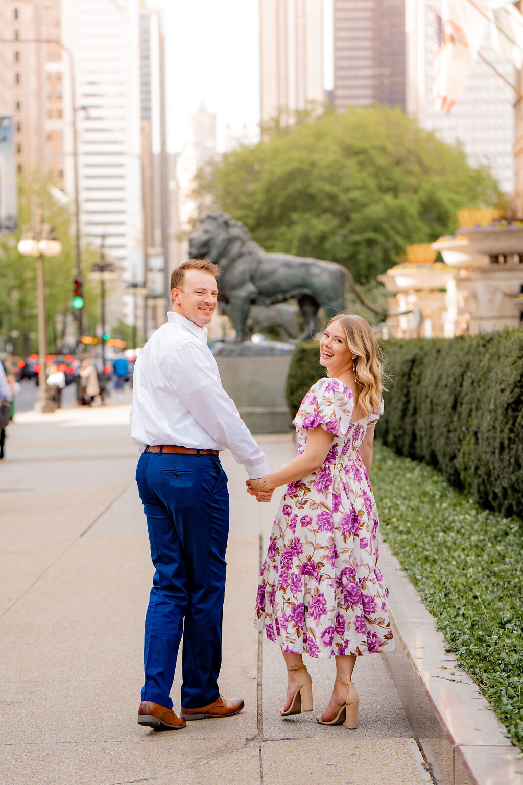 chicago-art-institute-engagement-photos (13)
