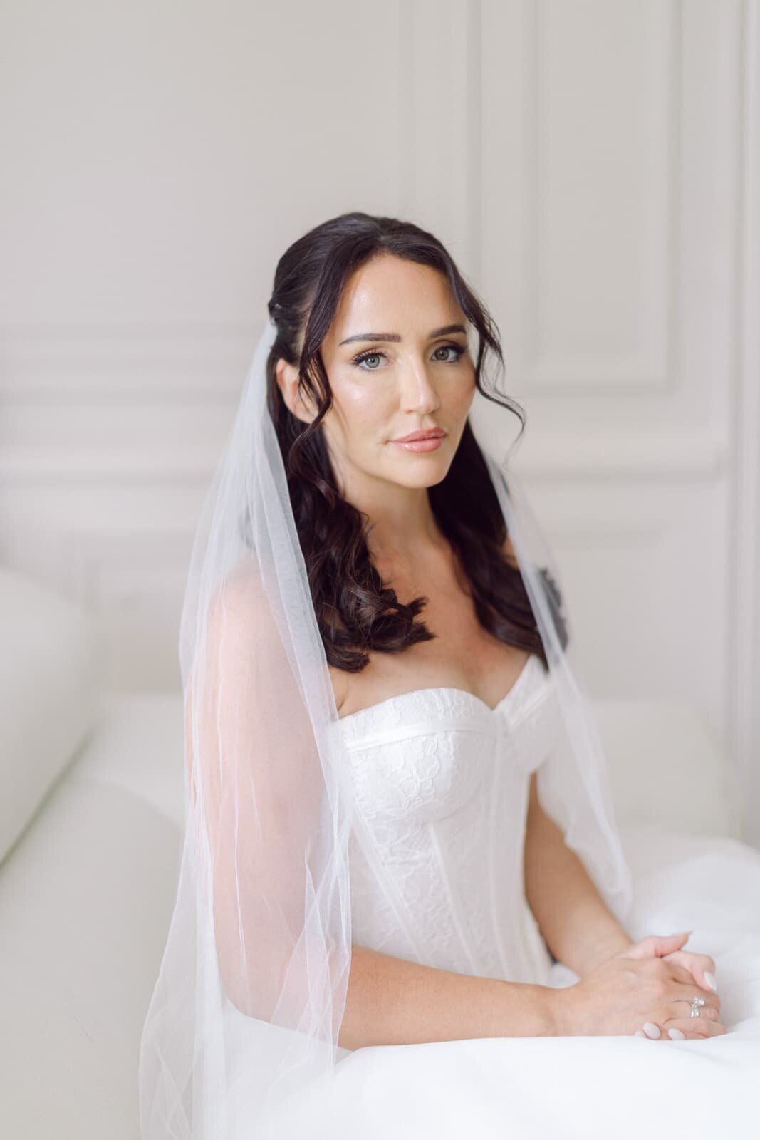 Stunning bridal portrait in soft natural light, showcasing classic elegance by Paris wedding photographer Thomas Raboteur