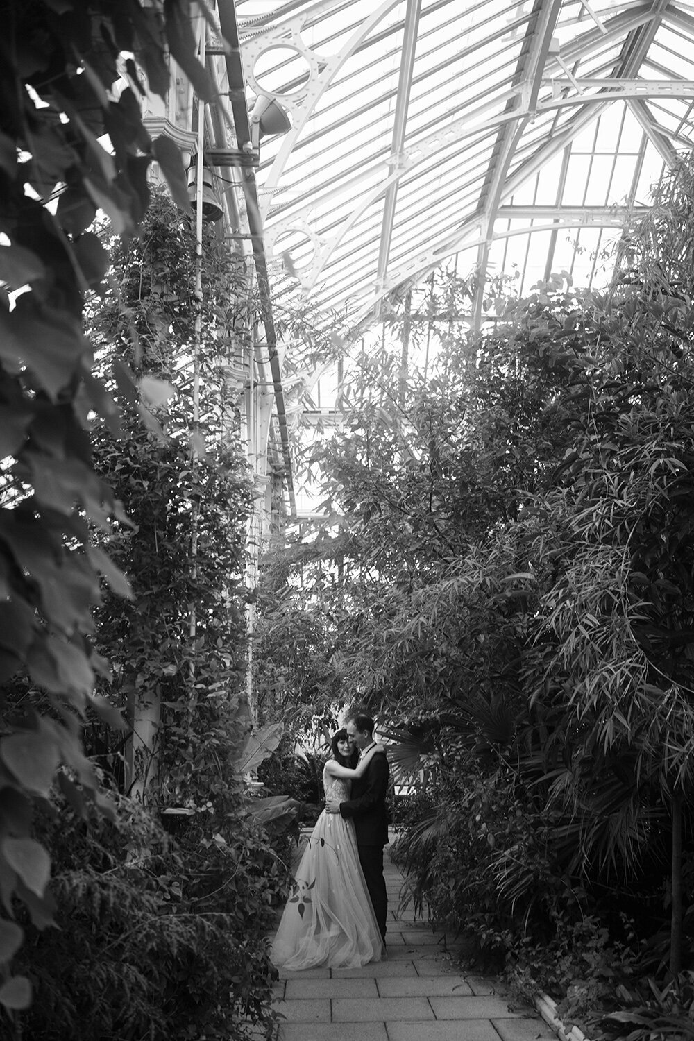 Luxury Kew Gardens Wedding (97)
