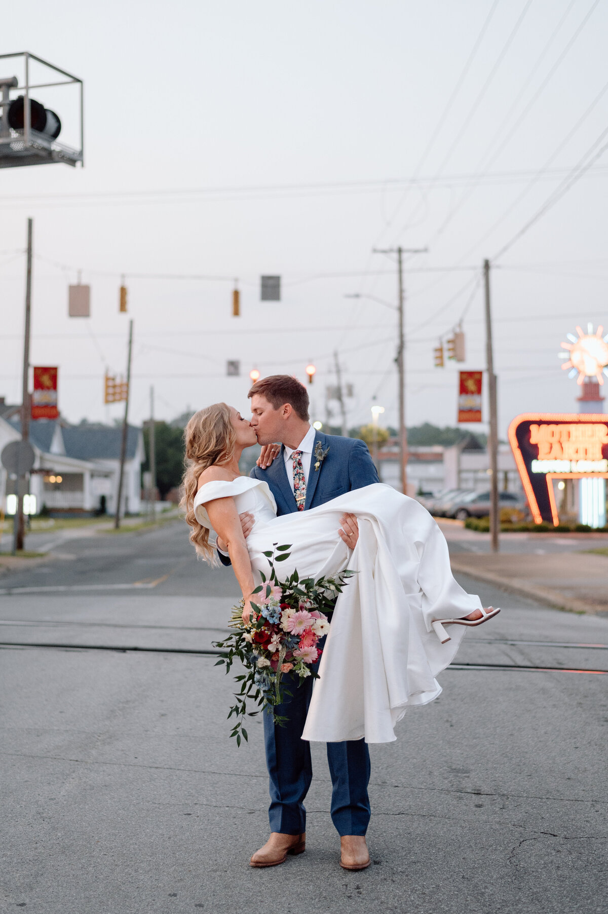 Elopement couple portraits in Raleigh, NC